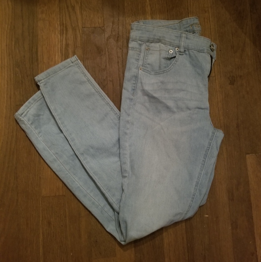 SOLD....Mid Rise Jeggings 12R
